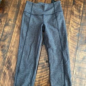 Lululemon Cropped Leggings